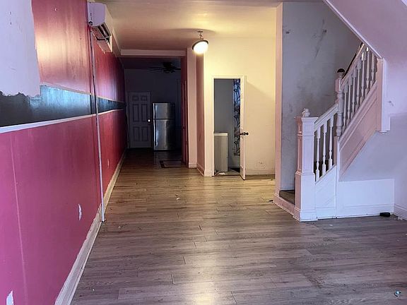 4th image of 2729 Parkwood Ave