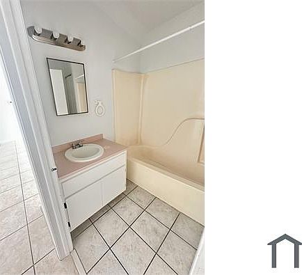 5th image of 4122 Douglas Ln