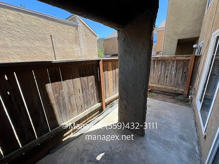 7166 N Fruit Ave #156 — Photo 12
