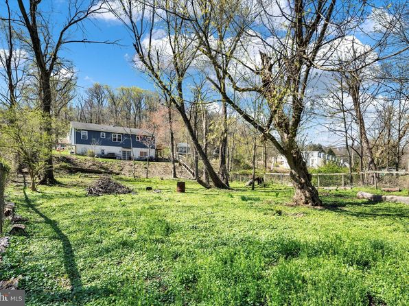 61 S Brandywine Ave, Coatesville, PA 19320