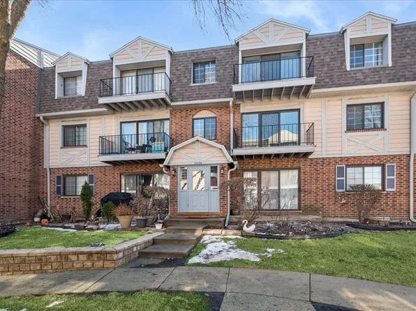 3266 Sanders Rd APT 6F, Northbrook, IL 60062