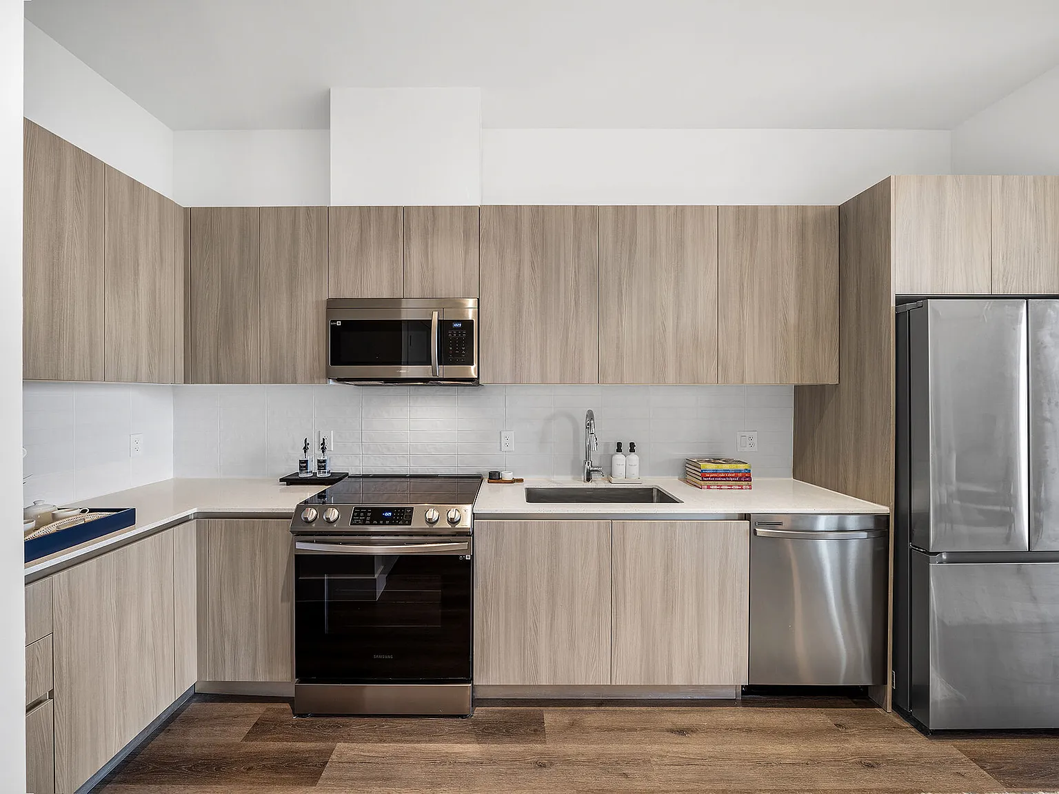 Grove Central Residences — Photo 3