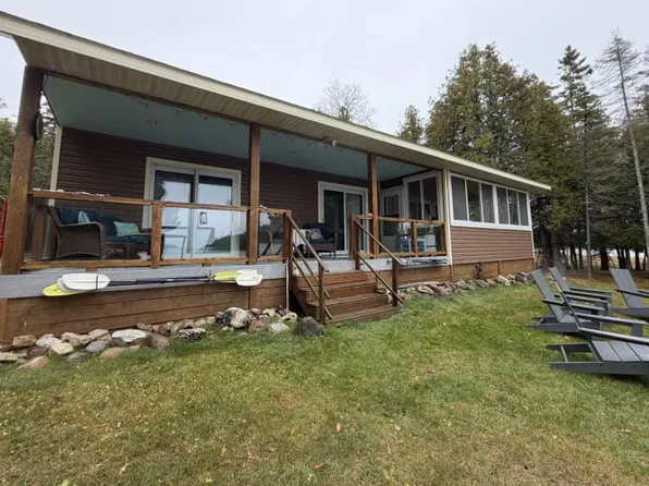 24112 E Boulevard Rd, Drummond Island, MI 49726