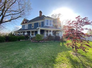 204 E Main St, East Bend, NC 27018