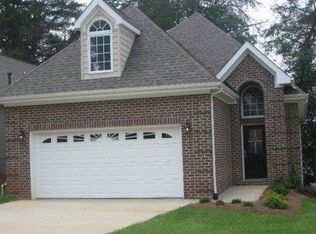 1041 Gothic Manor Ln, Knoxville, TN 37923