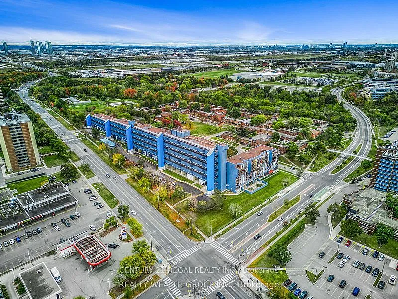 Building Photo - 4645 Jane St #1205