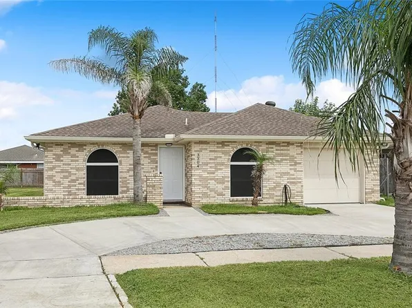 3304 Dauterive Dr, Chalmette, LA 70043