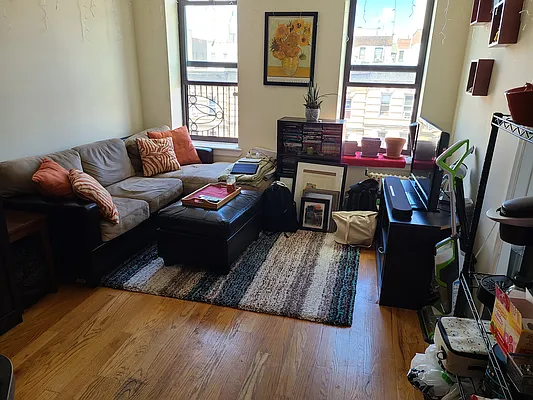 Rented by Keller Williams NYC | media 19