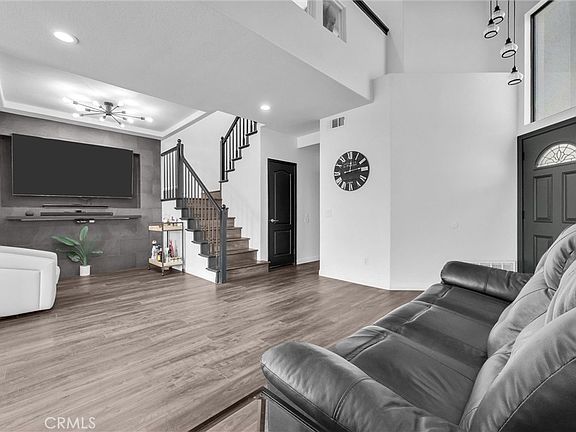 5th image of 2097 San Antonio Dr