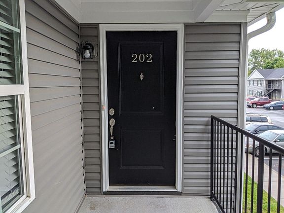 2nd image of 6710 Six Mile Ln Building 4501-202