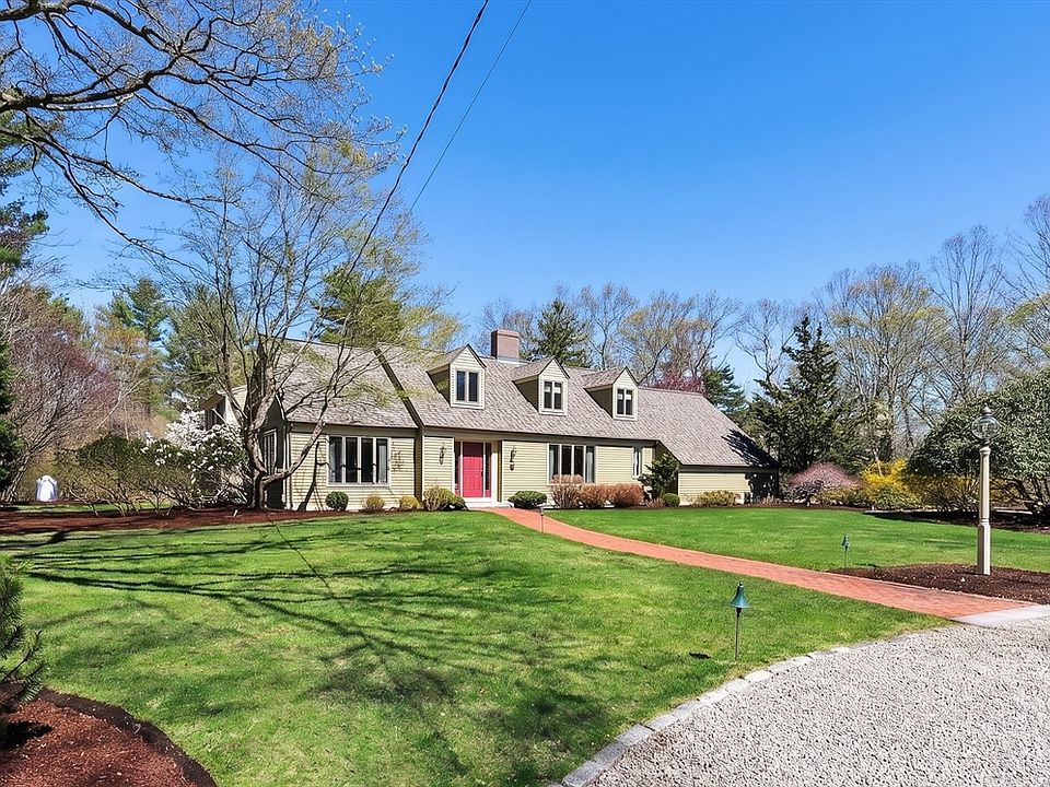 1st image of 37 Mast Hill Rd