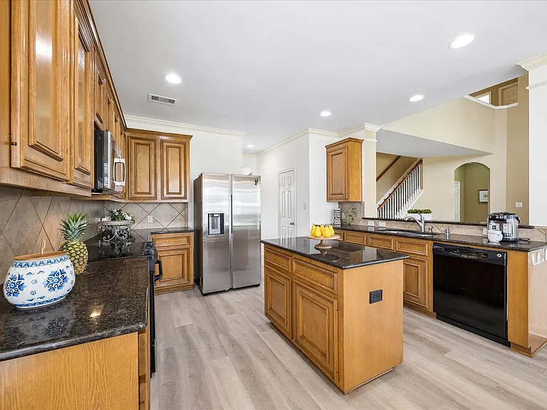 2614 Cezanne Cir — Photo 7