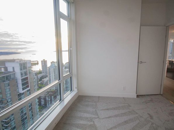 2 bedroom rental in Vancouver — photo 24