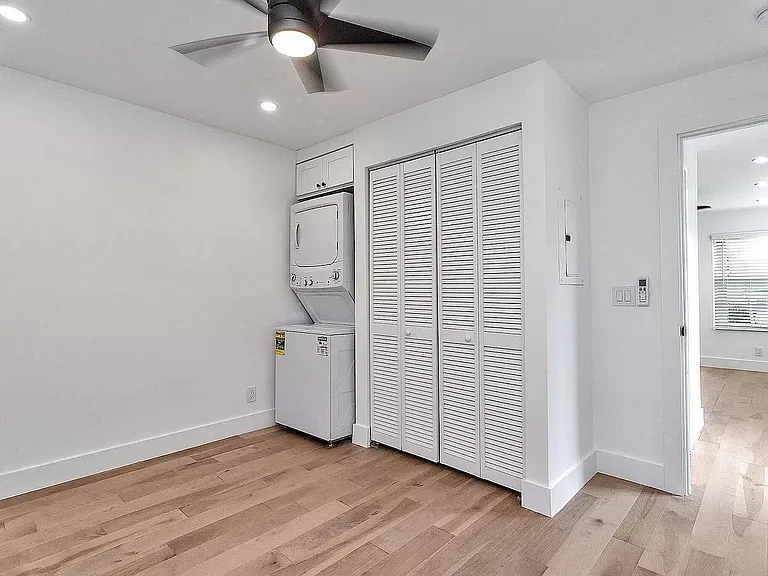 829 N K St — Photo 9