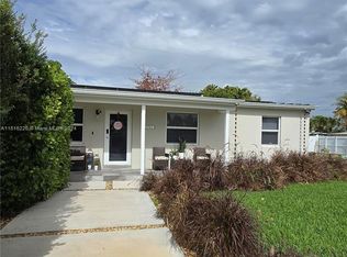 9751 SW 51st Ter, Miami, FL 33165