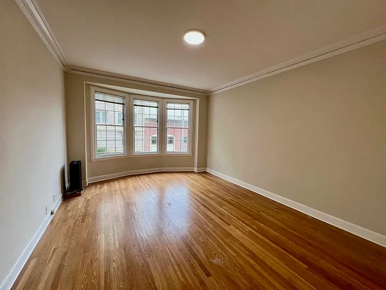 1835 Clay St #101 — Photo 1