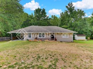 2976 Flowers Dr, Douglasville, GA 30135