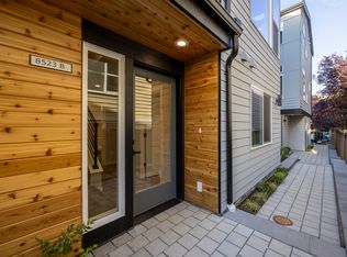 8523 Stone Ave N, Seattle, WA 98103