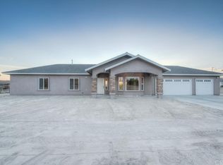 47 Berkshire Dr, Madera, CA 93636