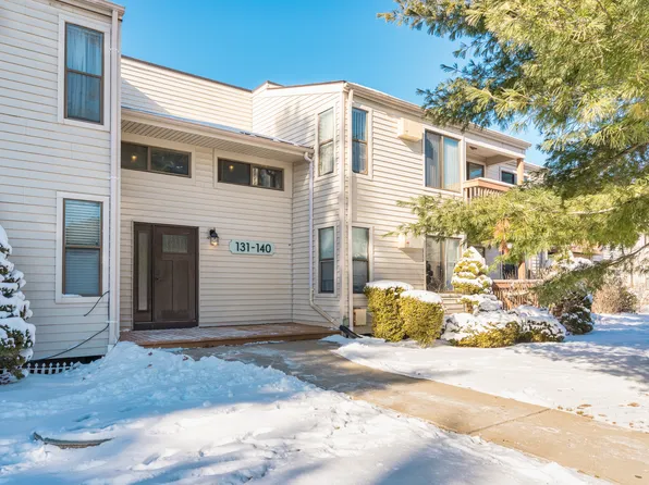 138 Woodland Drive #138, Cromwell, CT 06416