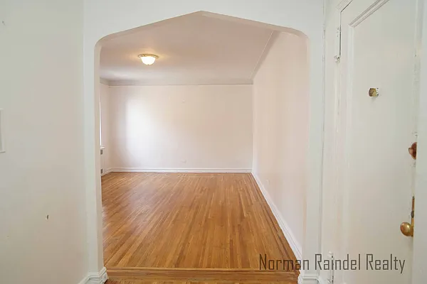 Rented by Norman Raindel, LREB | media 7