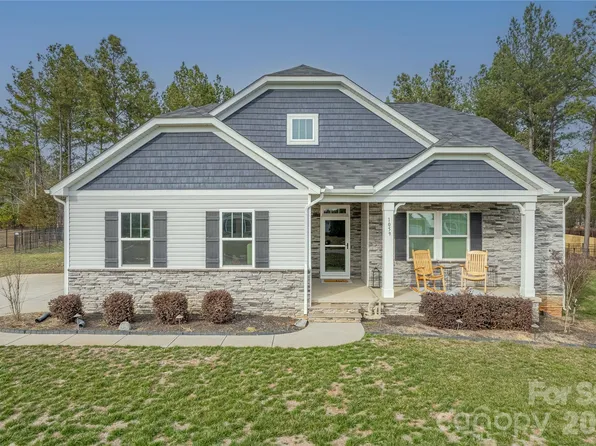 1059 Willow Grove Ln, York, SC 29745