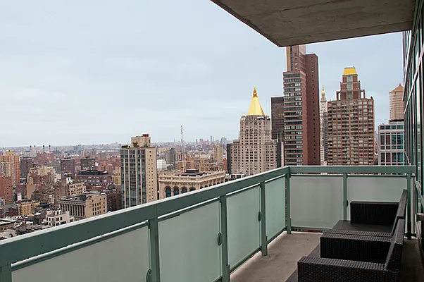 Rented by RSNY Realty | media 39