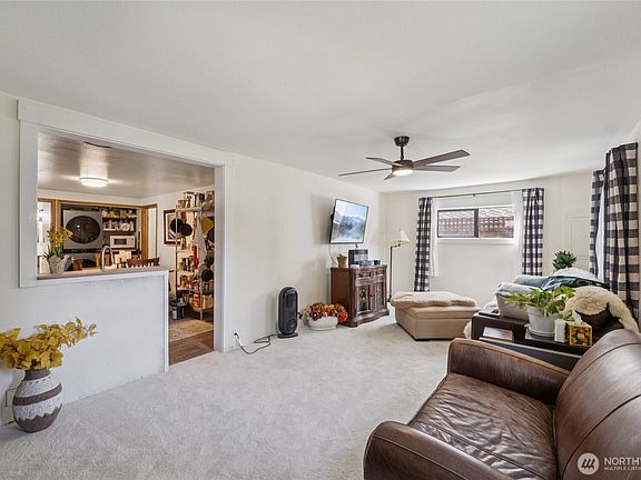5th image of 32611 SE 108th Street