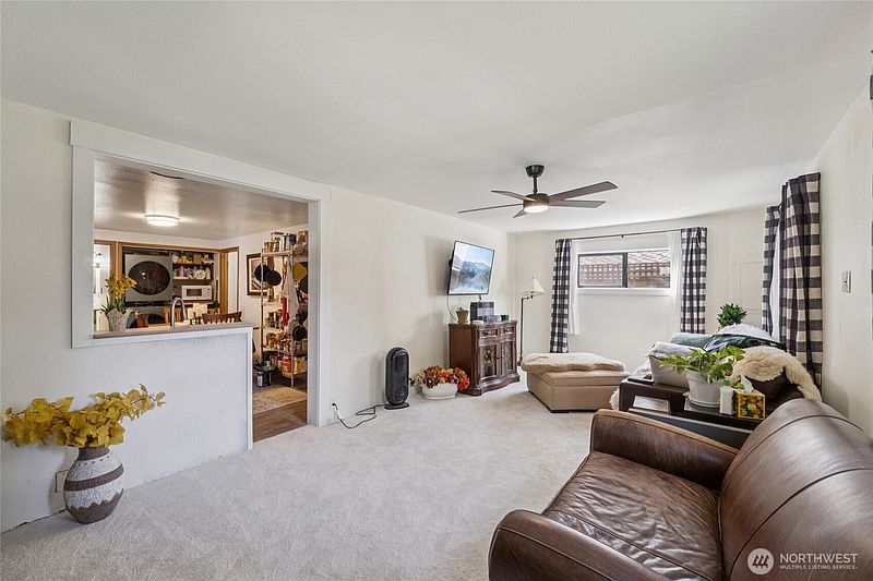 5th image of 32611 SE 108th Street