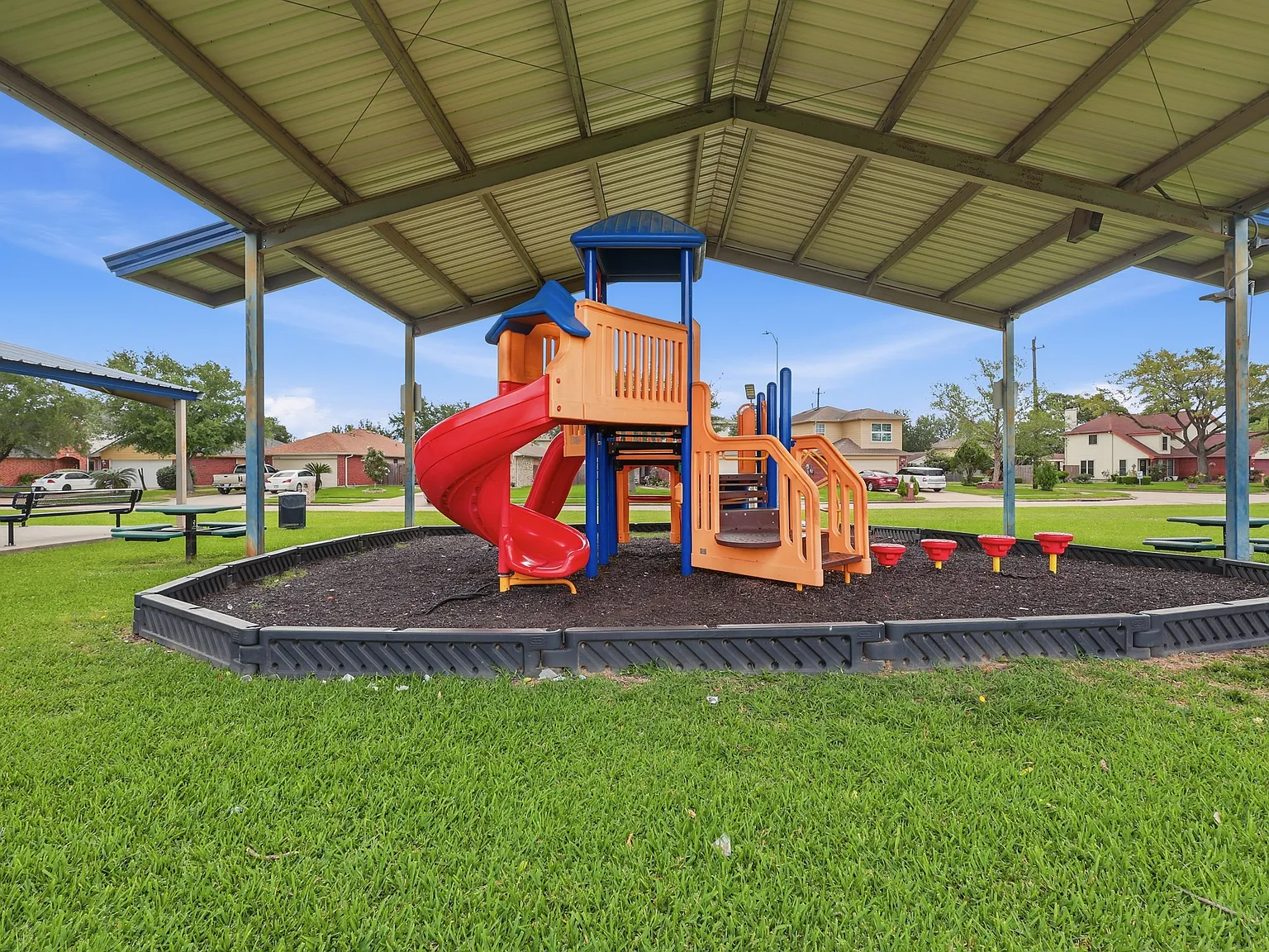Sterling Green Village & Sheldon Ranch Apartments — Photo 3