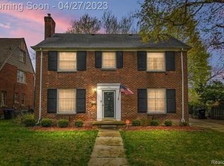 15945 Warwick St, Detroit, MI 48223
