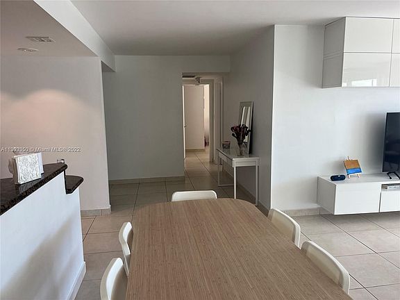 3rd image of 199 Ocean Lane Dr APT 911