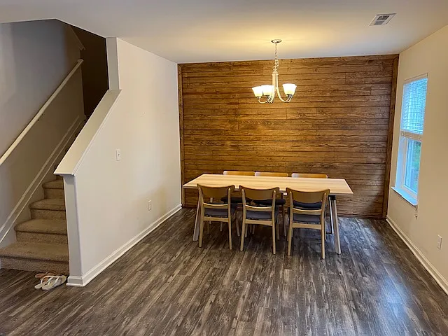 205 Chalet Rd — Photo 6