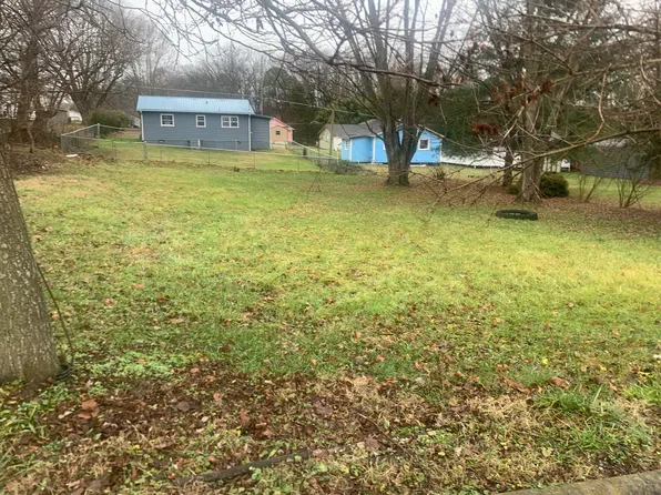 N Church St, Rogersville, TN 37857