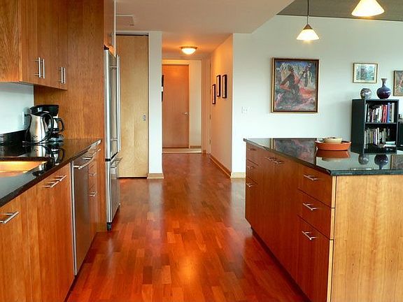 Open Floor Plan Perfectly Suited to Entertaining