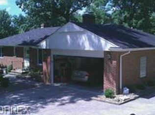 8270 Broadview Rd, Broadview Heights, OH 44147