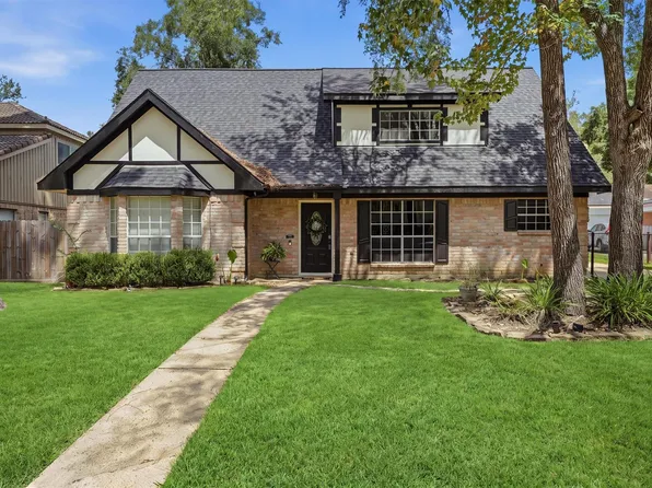 3527 Hill Springs Dr, Kingwood, TX 77345