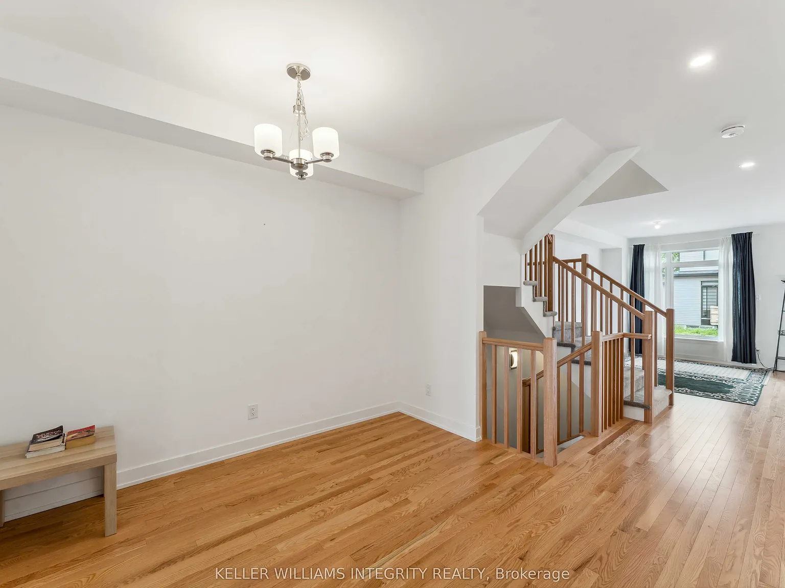 4 bed, $2,900 — Photo 3