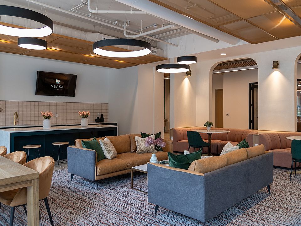 Versa Resident Lounge