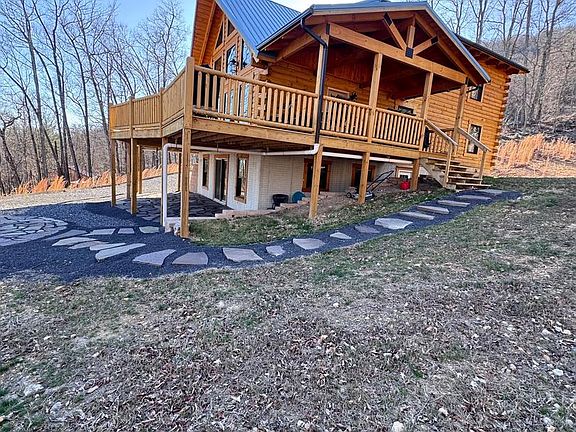 4th image of 1422 Cave Mountain Rd