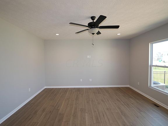 5th image of 91 Sienna Glenn Dr