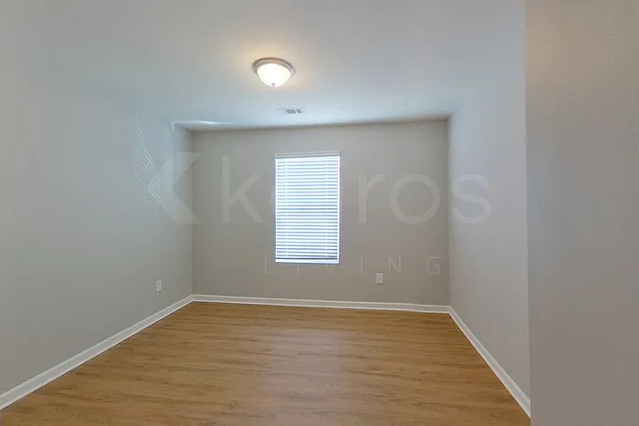 232 Long Island Dr — Photo 8
