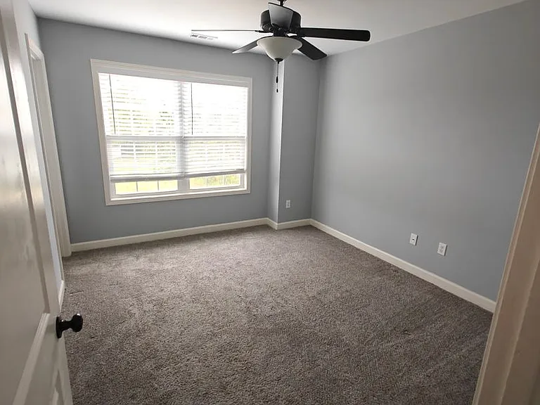 530 Brawley St — Photo 14