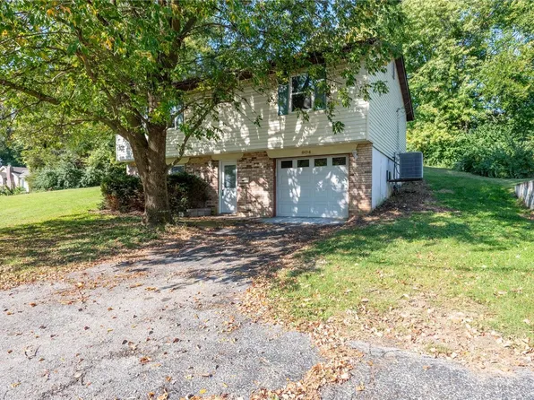 904 Caseyville Rd, Collinsville, IL 62234