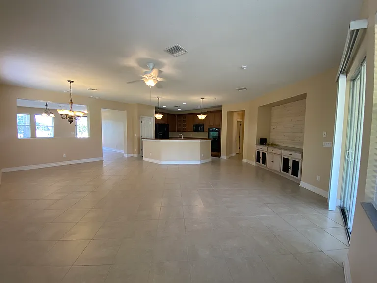 Living Room/Dining/Kitchen