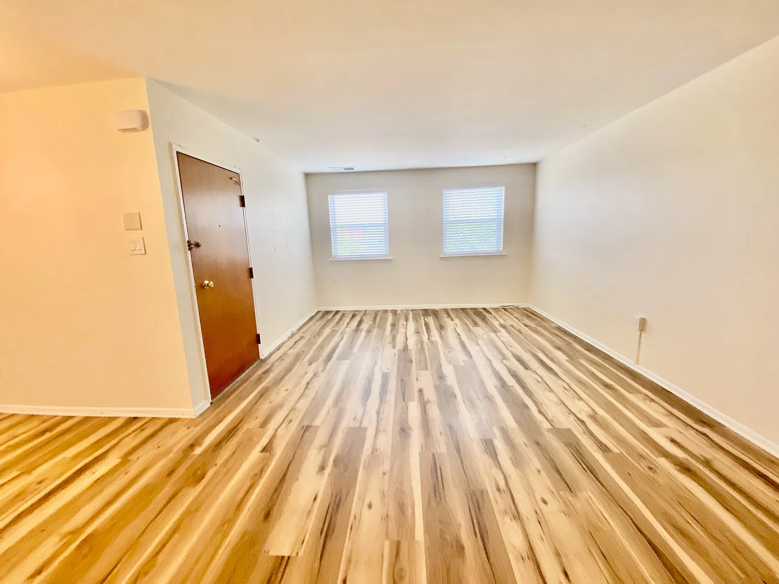 3028 South 70th Street - 2nd flr — Photo 4