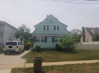 172 Windsor Pkwy, Hempstead, NY 11550