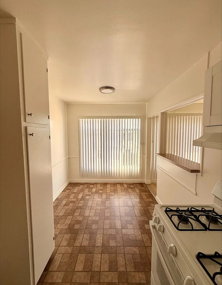 Studio, 1.0 bath, $1,395 — Photo 4