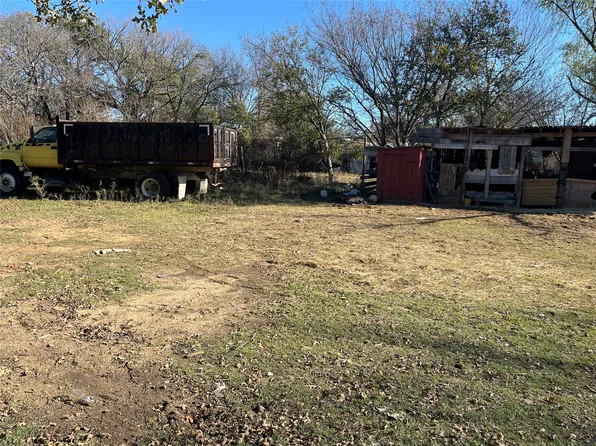 7601 Smith Dr, Mansfield, TX 76063