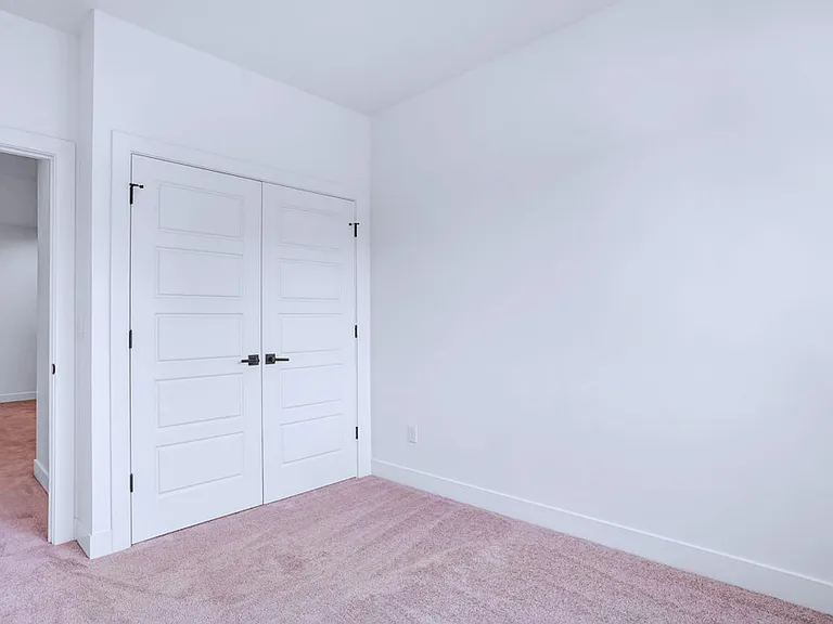 Peak Interior-15
